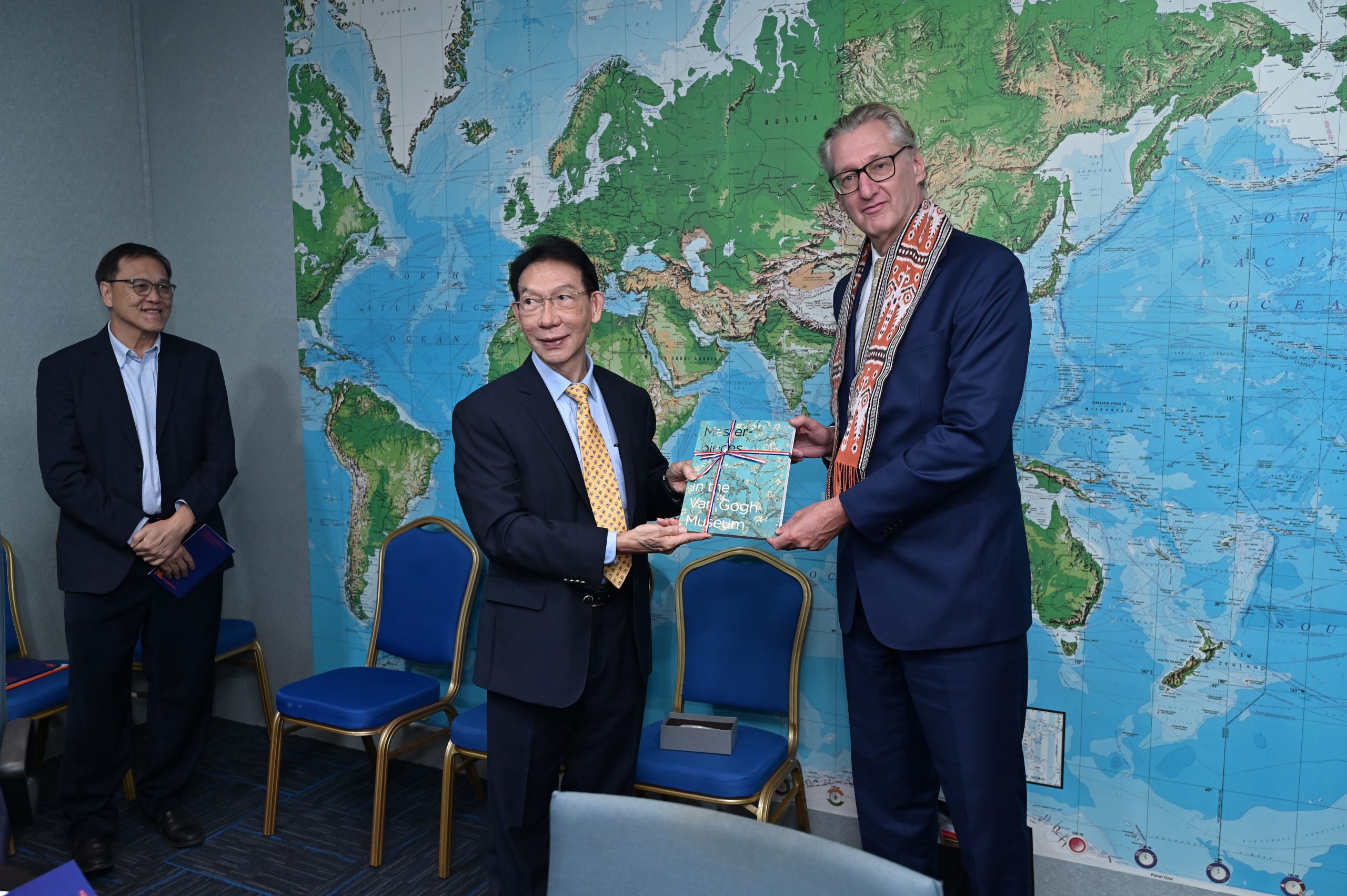 Weida Hosts Dutch Ambassador Visit: Building Bridges for Potential Partnership in Sarawak Ports5